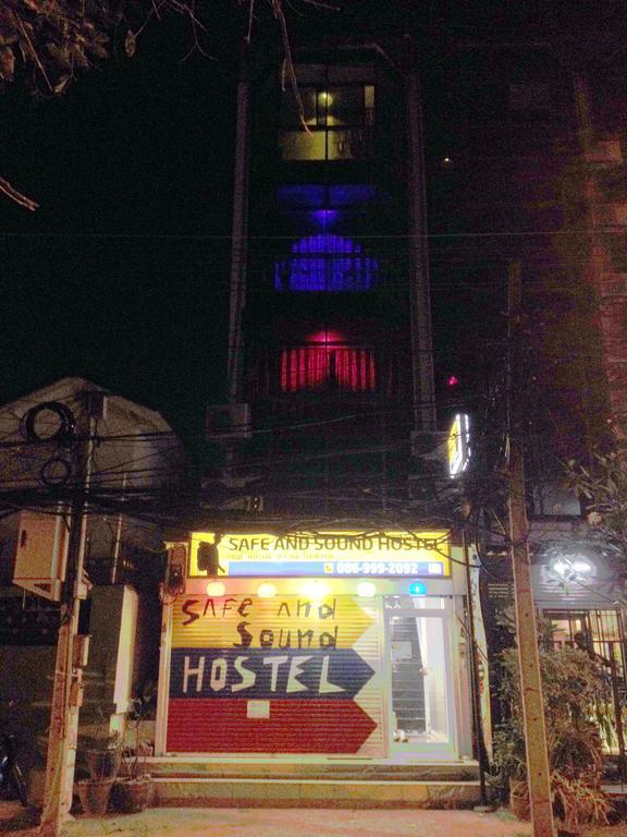 Safe And Sound Hostel 치앙마이 외부 사진
