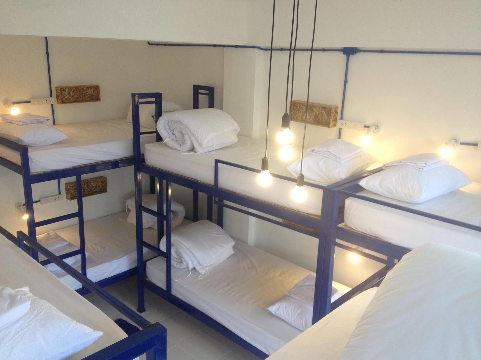 Safe And Sound Hostel 치앙마이 외부 사진