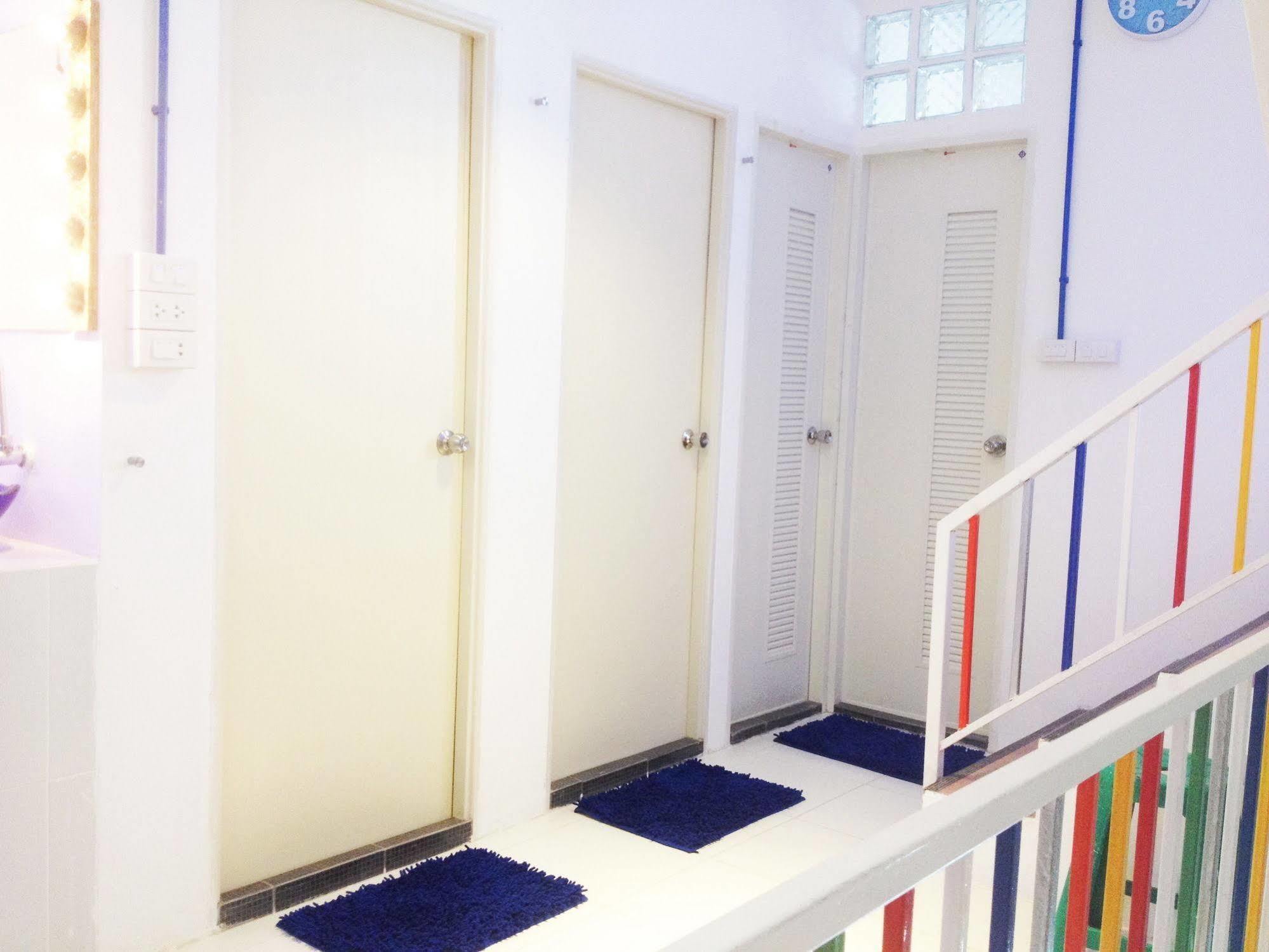 Safe And Sound Hostel 치앙마이 외부 사진