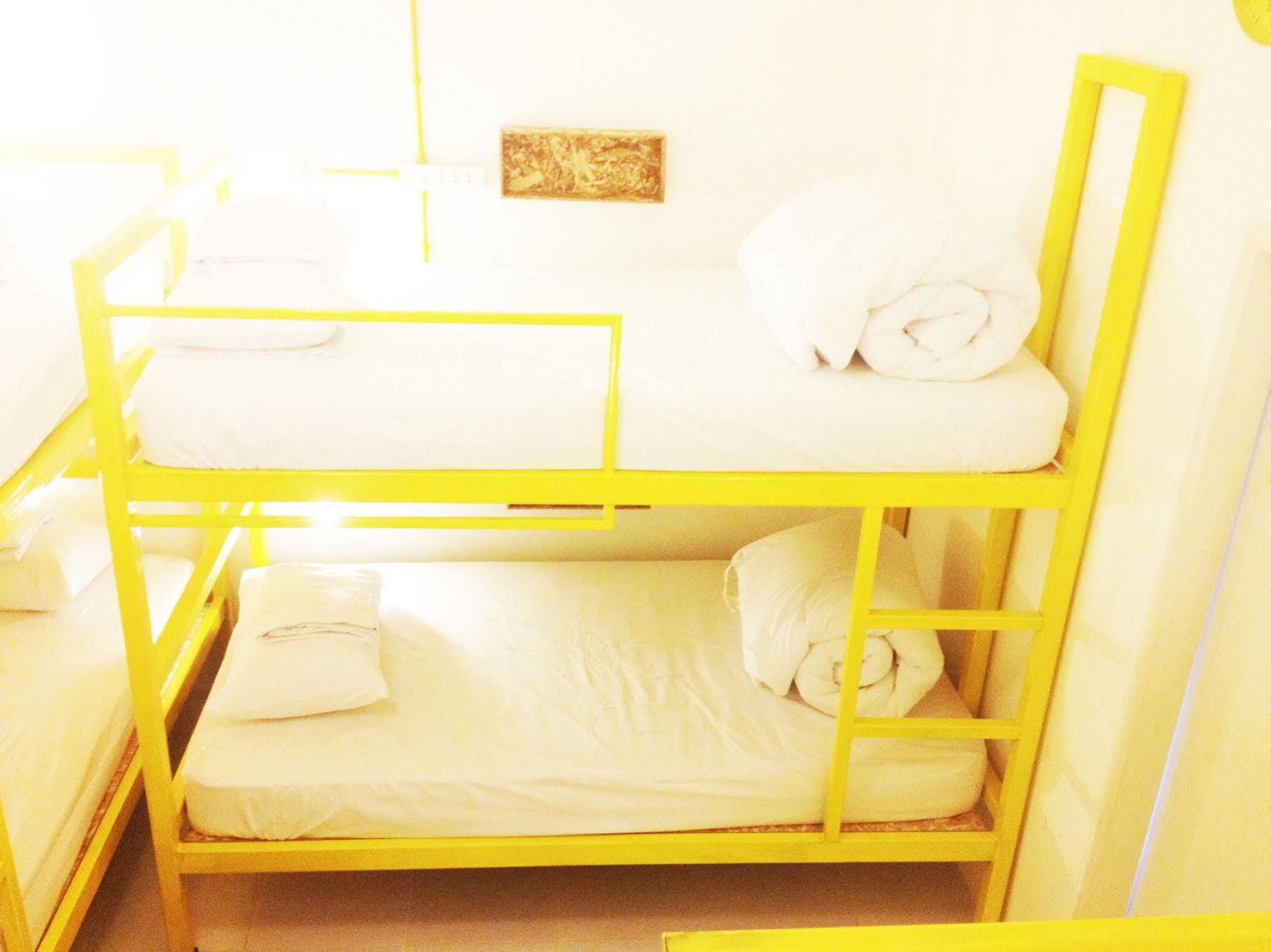 Safe And Sound Hostel 치앙마이 외부 사진