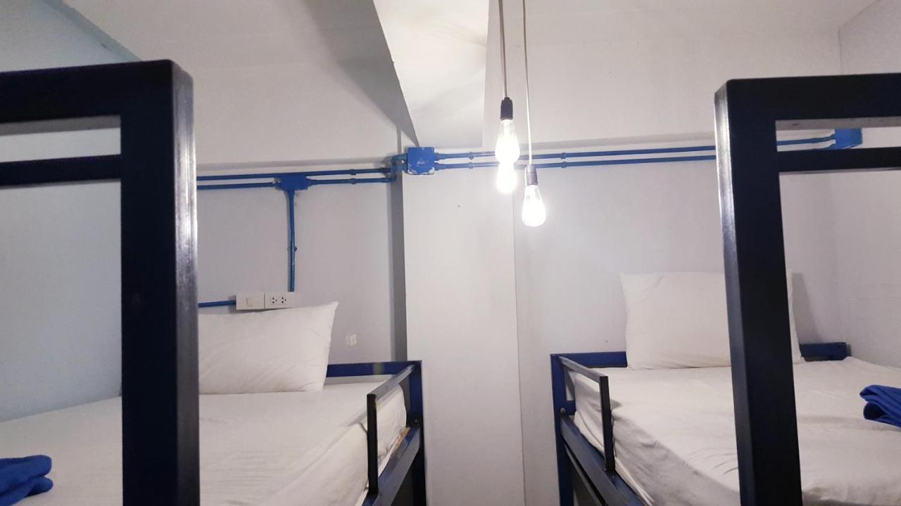 Safe And Sound Hostel 치앙마이 외부 사진