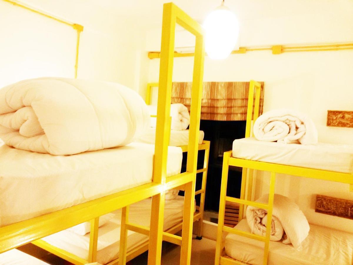 Safe And Sound Hostel 치앙마이 외부 사진